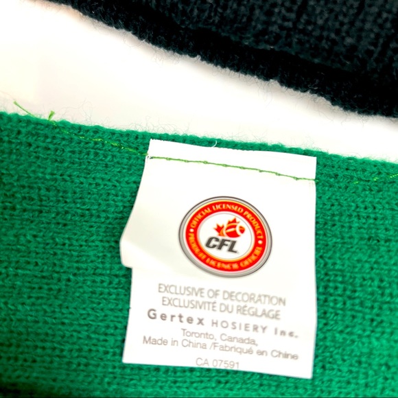 Saskatchewan Roughriders AUTHENTIC youth gear - Picture 2 of 6